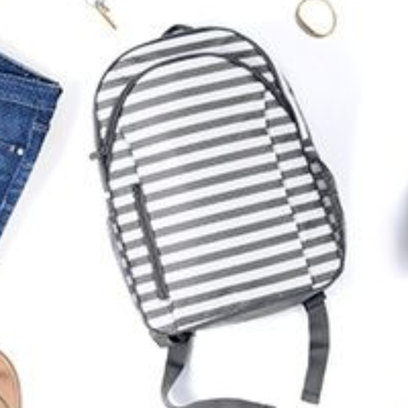 thirty one hostess exclusive backpack grey wave